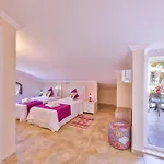 Mystic Private Pool-garden & Sea Views In Location *