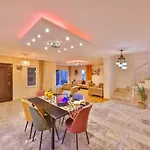 Mystic Private Pool-garden & Sea Views In Location Βίλα *